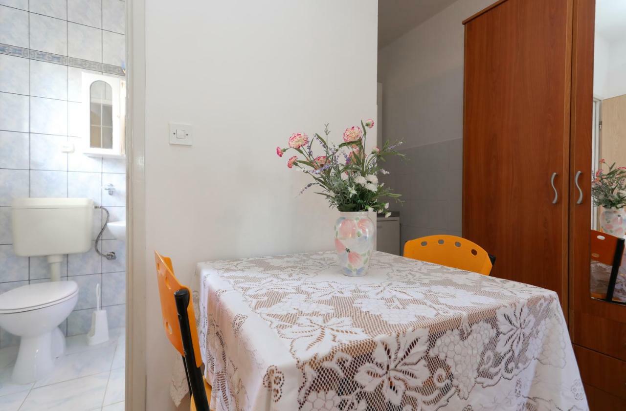 Studio Apartment Ana Supetar Dış mekan fotoğraf